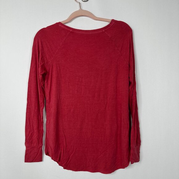2/$30 American Eagle Soft Sexy Jegging Long Sleeve V-Neck Tee Red S #A0496 TRB3 - Picture 4 of 8